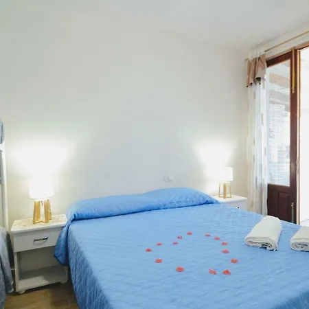 Appartamento Mare Blu E Luna Bianca