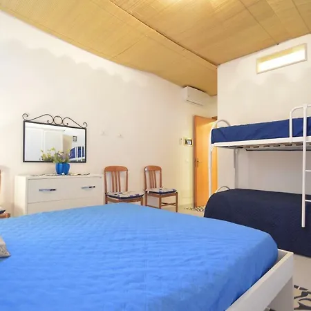 Apartment Mare Blu E Luna Bianca